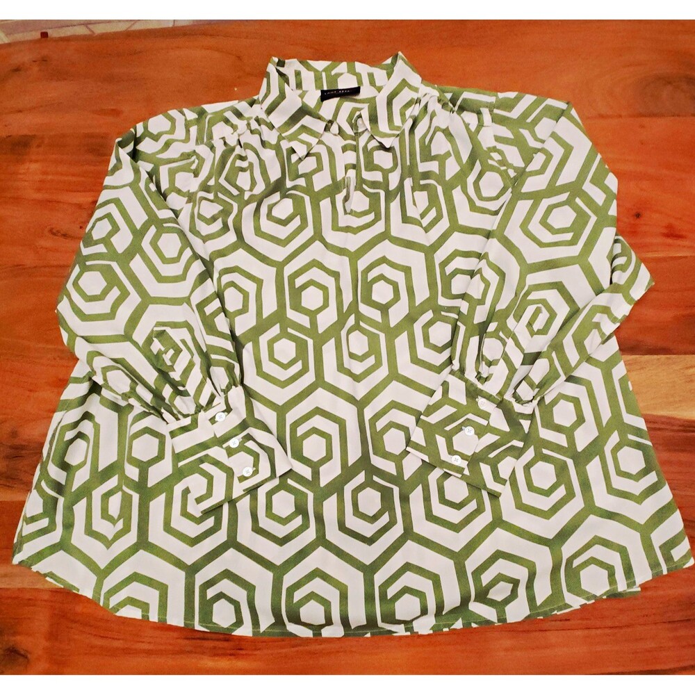Lane Bryant Top 26/28 3X Green White Geometric Honeycomb Cotton Blouse